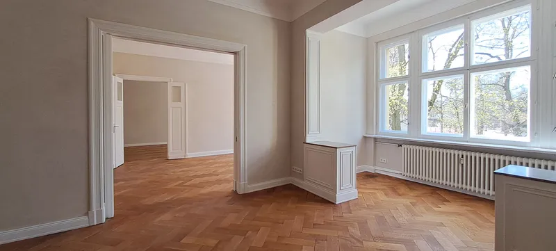 Denkmalgeschützter Altbau mit historischem Charakter – großzügige 5,5-Zimmer-Wohnung in Zehlendorf — photo 1